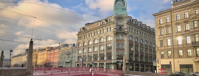 Red Bridge is one of Мосты Санкт-Петербурга.