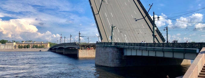 Литейный мост is one of Мосты Санкт-Петербурга.