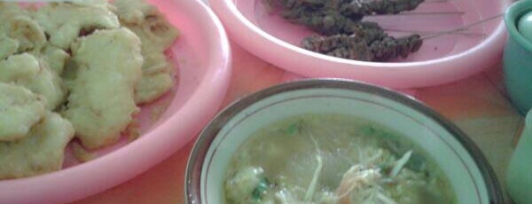 Soto Ayam Pak Tur is one of food and drink.