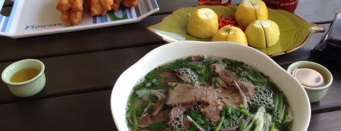 Phở Quỳnh Anh is one of Prague – asianfood.