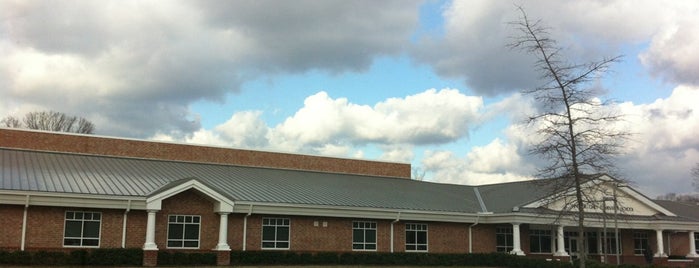 Windsor Oaks Elementary is one of Julie’s Liked Places.