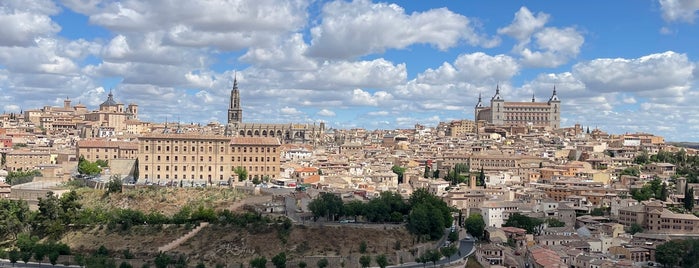 MIRADOR del valle is one of Toledo.
