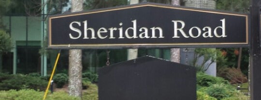 Sheridan road is one of Tempat yang Disukai Chester.