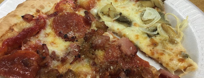 Vicario's Pizza is one of Ohio Pizza Tour.