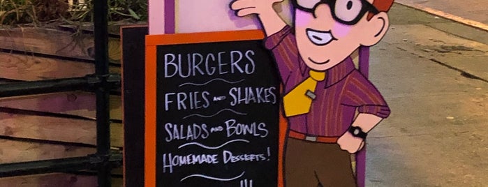 Buddy’s is one of LA Burgers.