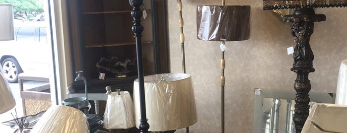 Compton's Lamps & Shades is one of Rudy : понравившиеся места.