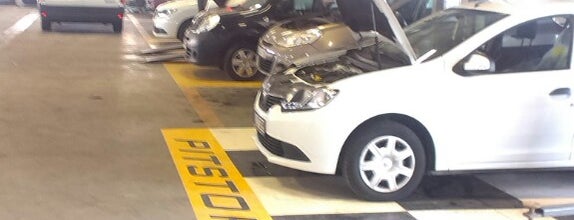 Renault Buhari Otomotiv A.Ş. is one of สถานที่ที่ ECE ถูกใจ.