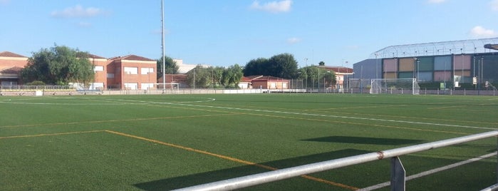 Polideportivo Albalat dels Sorells is one of สถานที่ที่ Sergio ถูกใจ.