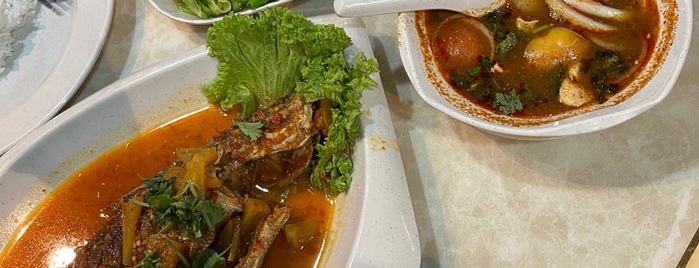 Wawa Seafood & Tomyam is one of Makan @ Melaka/N9/Johor #6.