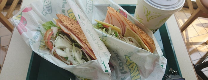 Subway is one of 三軒茶屋.
