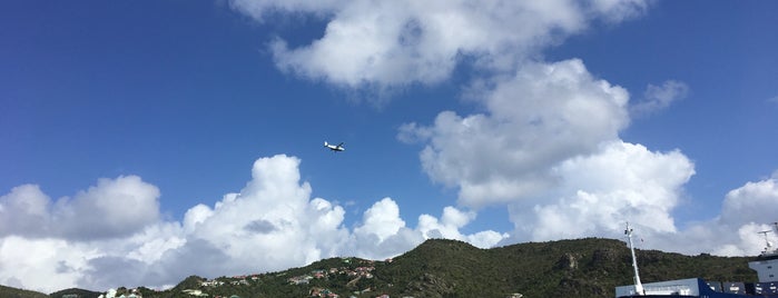 Pier of St. Barth's is one of November Expedition.