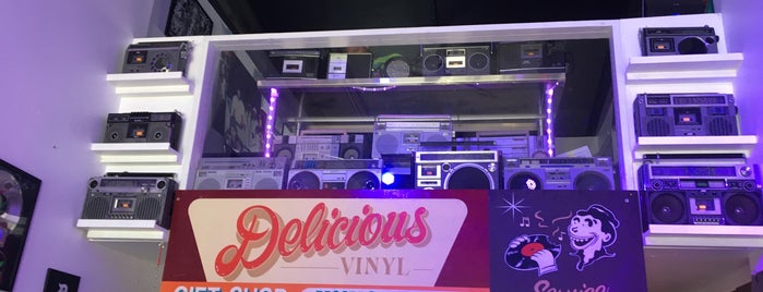 Delicious Vinyl is one of Los angeles.