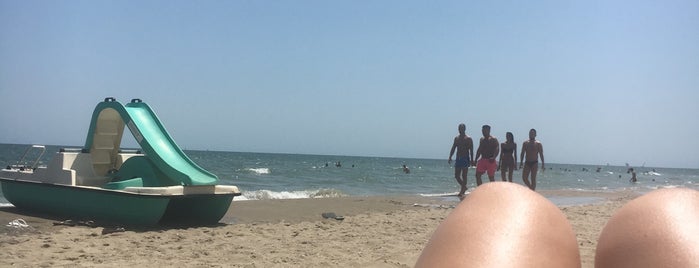 Duna Degli Orsi Beach is one of Riviera Adriatica.