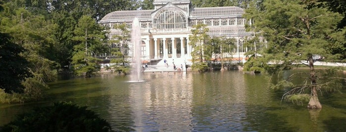 Parque del Retiro is one of AFTERNOON.