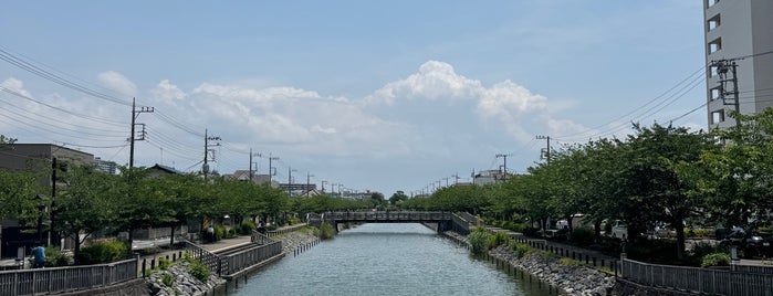 花見橋 is one of 橋.