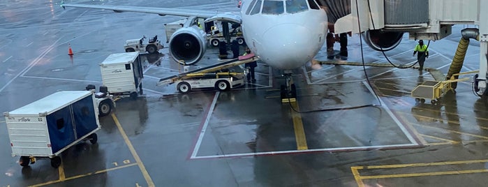 Alaska/Horizon Airlines Ticket Counter is one of Local sponsors.