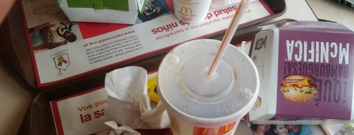 McDonald's is one of Lugares favoritos de JOSE.