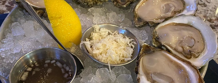 Taylor Shellfish Oyster Bar is one of Seattle.