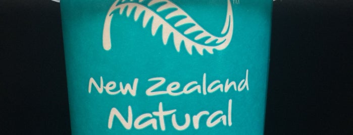 New Zealand Natural Premium Ice Cream is one of Locais curtidos por Danijel .