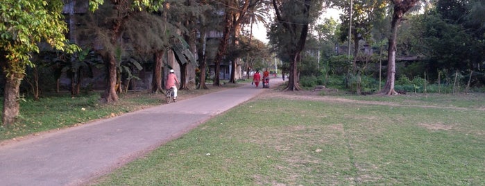 BAU Campus, Mymensingh is one of Orte, die Tawseef gefallen.