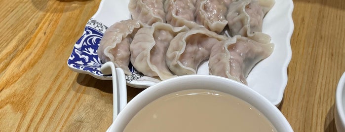 Nom Nom Dumpling is one of Hong Kong: Cafes and Lunch Spots.