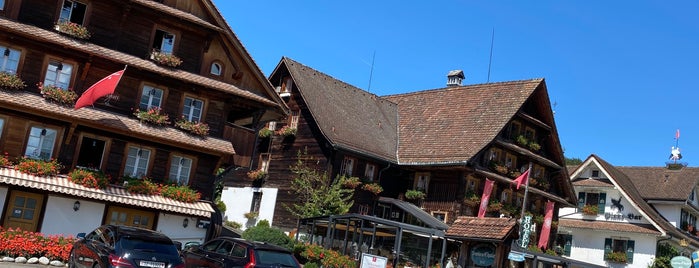 Swiss Chalet Merlischachen is one of Schweiz.