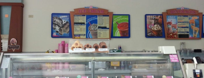 Baskin-Robbins is one of The 9 Best Places for a Black Raspberry in Seattle.