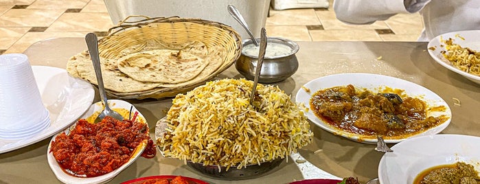 Shalimar Restaurant is one of Tempat yang Disimpan Lujain.