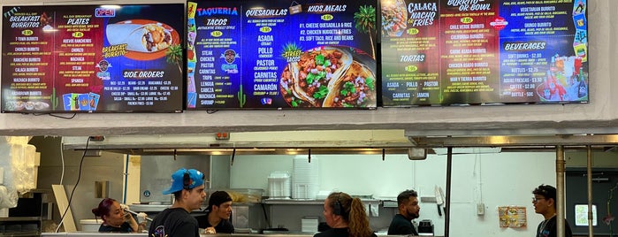 Taco Bueno is one of Joey's Favorite Places.