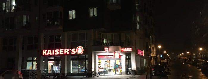 Kaiser's is one of Berlins Supermärkte.