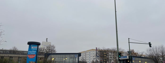 U Kienberg (Gärten der Welt) is one of U-Bahn Berlin.