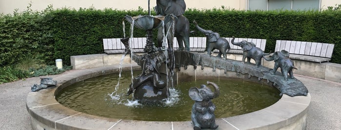 Zirkusbrunnen is one of Dresden 1/5🇩🇪.