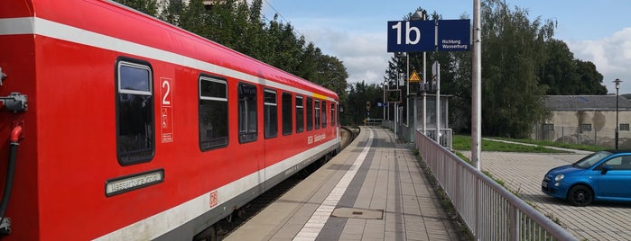 S Grafing Stadt is one of München S-Bahnlinie 4.