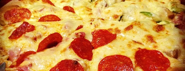 Pepe's Pizza is one of Posti che sono piaciuti a Hamblert.