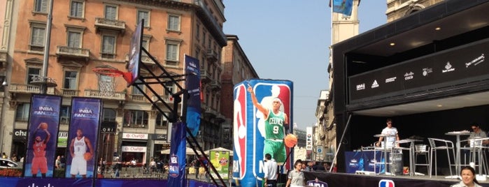 NBA Fanzone is one of สถานที่ที่ Davide ถูกใจ.