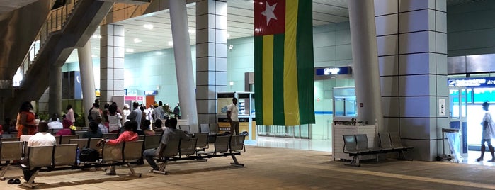 Gnassingbé Eyadéma International Airport (LFW) is one of Serviço.