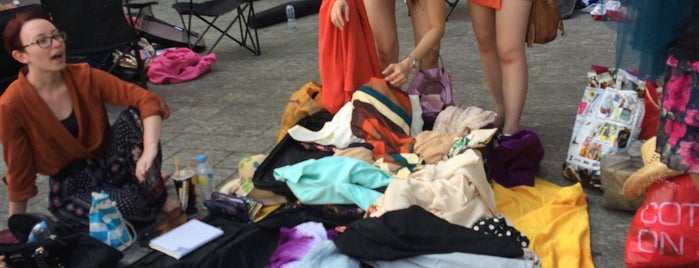 Suitcase Rummage is one of Places We Go - Brisbane.