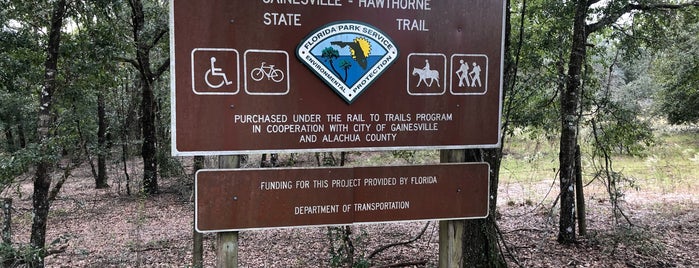 Gainesville Hawthorne Trail is one of Tempat yang Disukai Theo.