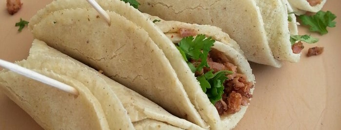 Tacos Al Pastor Sahuayo is one of Pabloさんのお気に入りスポット.