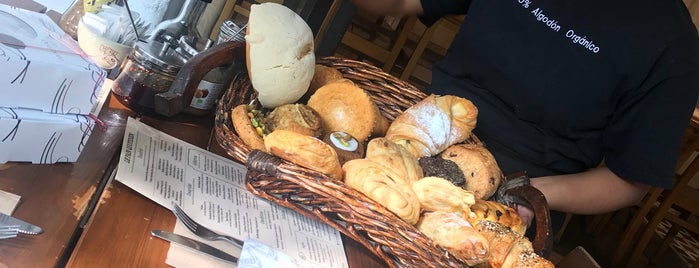 Le Pain Quotidien is one of Tempat yang Disukai Patty.