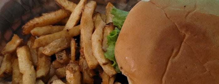 Ranch House Burgers II is one of Dianey 님이 좋아한 장소.