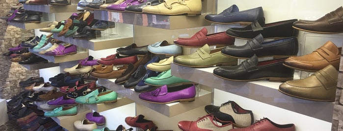 Silvio Massimo is one of The 15 Best Shoe Stores in Istanbul.