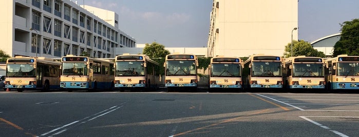 阪急バス 芦屋浜営業所 is one of 阪急バス停.