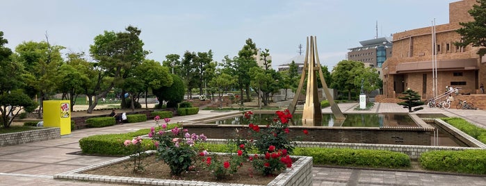 松原中央公園 is one of 図書館ウォーカー.