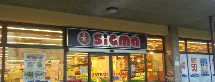 sigma is one of สถานที่ที่ Maui ถูกใจ.