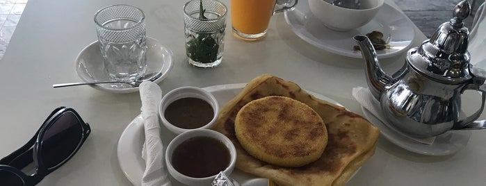 Carré Blanc is one of spots for breakfast, brunch and coffee in Agadir.