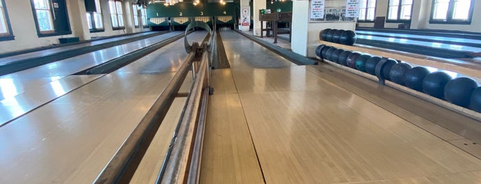 Atomic Bowl Duckpin is one of Let's Go!.