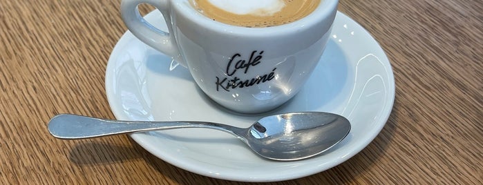 Café Kitsuné is one of สถานที่ที่บันทึกไว้ของ James.