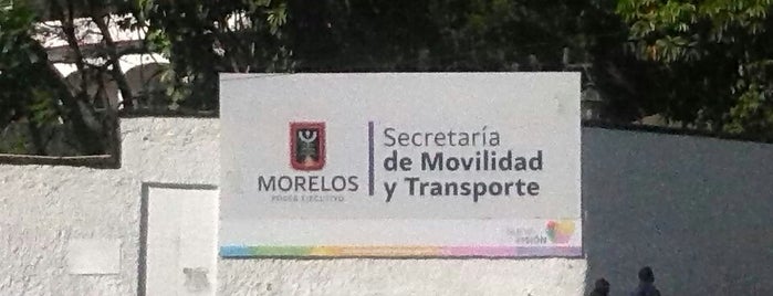 Secretaría de Movilidad y Transporte is one of Locais curtidos por Martin.