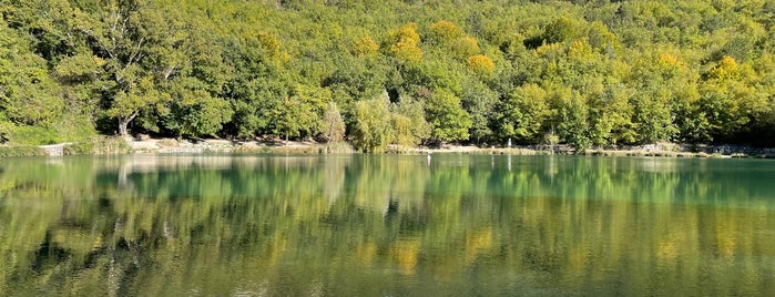 Lago Di Sinizzo is one of I miei posti preferiti.